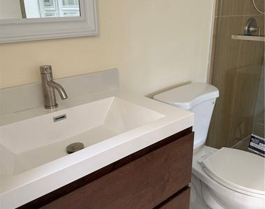 252 Pineview - Photo Thumbnail 9