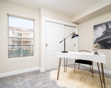 4760 Templeton Street - Photo Thumbnail 4