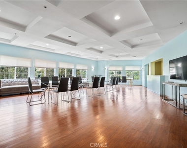 4760 Templeton Street - Photo Thumbnail 17