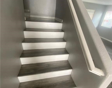 9297 San Rafael Arcangel Ln - Photo Thumbnail 3