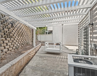 32 La Costa Court - Photo Thumbnail 30