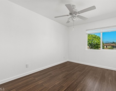 32 La Costa Court - Photo Thumbnail 25