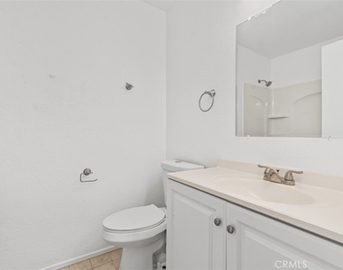 32 La Costa Court - Photo Thumbnail 23