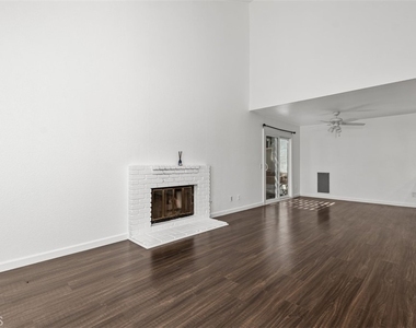 32 La Costa Court - Photo Thumbnail 6