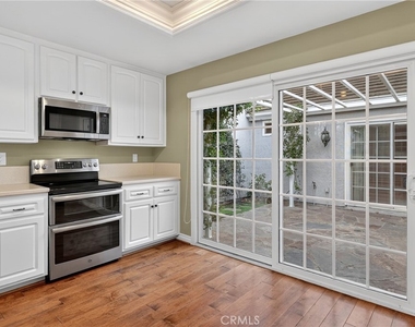 26 Lakeshore - Photo Thumbnail 8