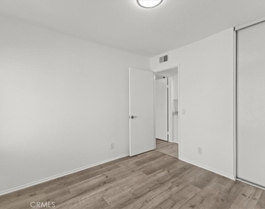 24292 El Pilar - Photo Thumbnail 14