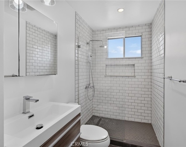 1326 W Brewster - Photo Thumbnail 7