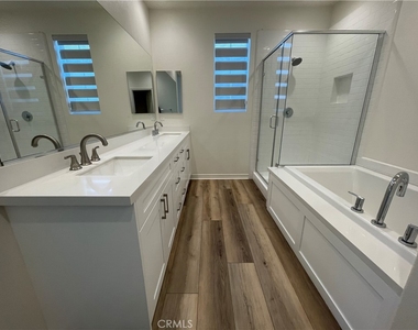5760 Westmont Lane - Photo Thumbnail 26