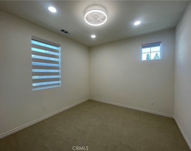 5760 Westmont Lane - Photo Thumbnail 31