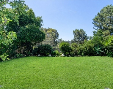 24742 Via Del Oro - Photo Thumbnail 14