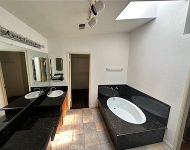 2214 W Toledo Place - Photo Thumbnail 11