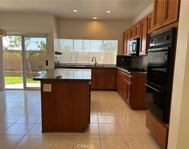 2214 W Toledo Place - Photo Thumbnail 1
