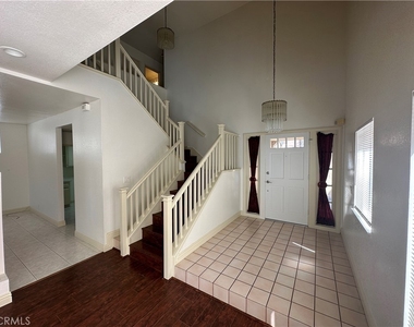 2214 W Toledo Place - Photo Thumbnail 4