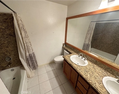 2214 W Toledo Place - Photo Thumbnail 14
