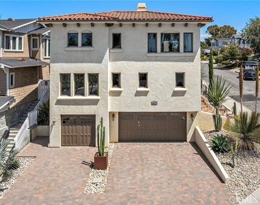 1699 Calle De Los Alamos - Photo Thumbnail 3