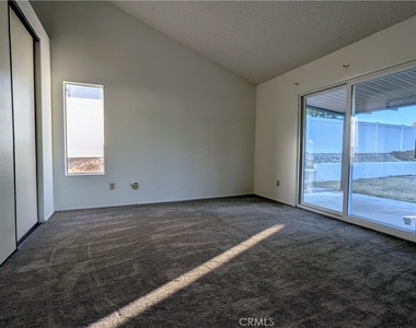 1468 Cresthaven Place - Photo Thumbnail 8