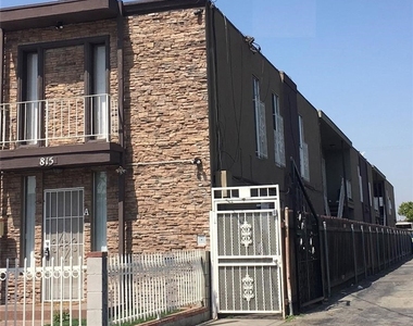 815 N Rose - Photo Thumbnail 4