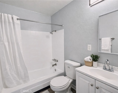 815 N Rose - Photo Thumbnail 8