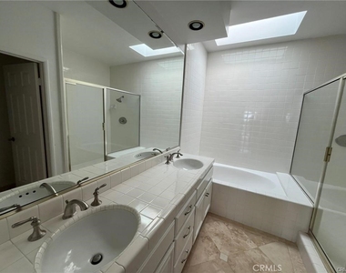 210 Lille Lane 310 - Photo Thumbnail 16