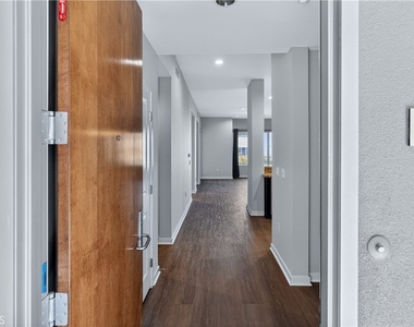 21 Gramercy - Photo Thumbnail 15