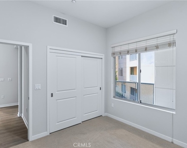 21 Gramercy - Photo Thumbnail 12