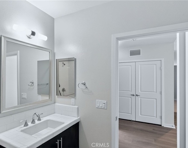 21 Gramercy - Photo Thumbnail 5