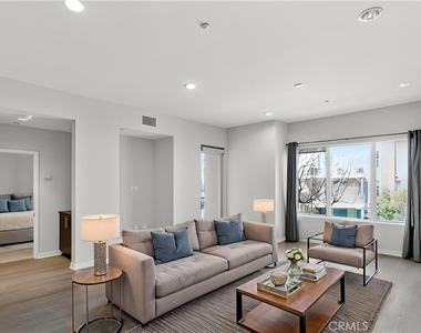 21 Gramercy - Photo Thumbnail 10
