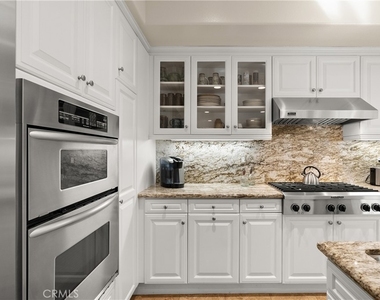 2501 Bungalow Place - Photo Thumbnail 8