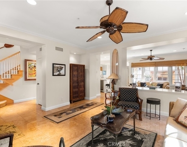 2501 Bungalow Place - Photo Thumbnail 4