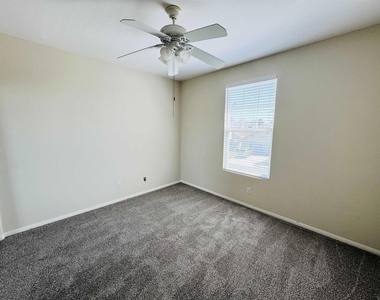 3906 Rill Court - Photo Thumbnail 20