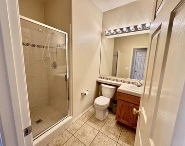 3906 Rill Court - Photo Thumbnail 14
