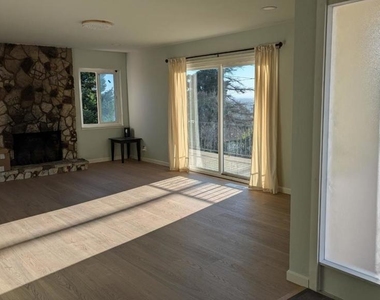 1187 Overlook Avenue - Photo Thumbnail 7