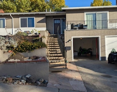 1187 Overlook Avenue - Photo Thumbnail 1
