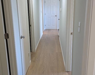 1187 Overlook Avenue - Photo Thumbnail 12
