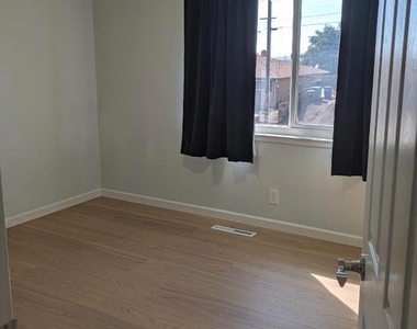 1187 Overlook Avenue - Photo Thumbnail 11