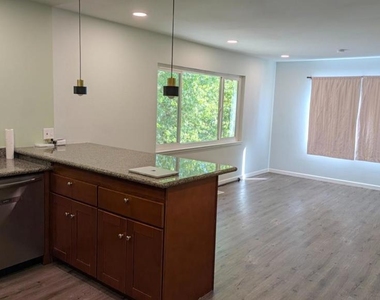 1187 Overlook Avenue - Photo Thumbnail 15