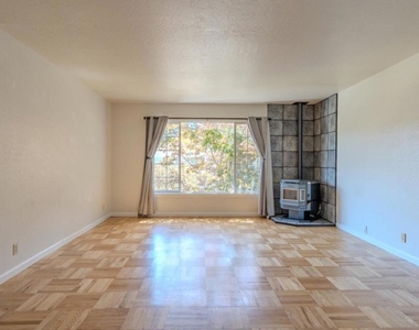1523 Valdez Way - Photo Thumbnail 2