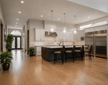 1238 Blewett Avenue - Photo Thumbnail 14