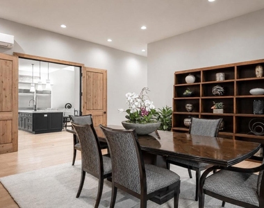 1238 Blewett Avenue - Photo Thumbnail 9