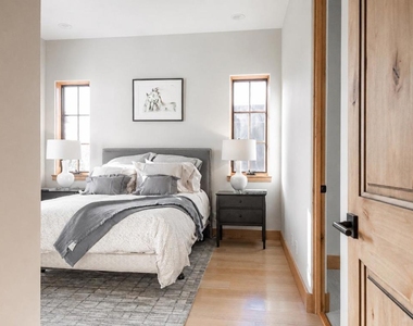 1238 Blewett Avenue - Photo Thumbnail 48
