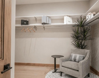 1238 Blewett Avenue - Photo Thumbnail 39