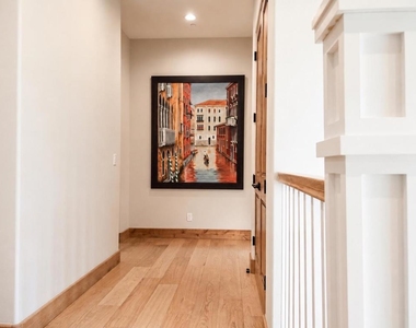 1238 Blewett Avenue - Photo Thumbnail 46