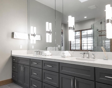 1238 Blewett Avenue - Photo Thumbnail 43