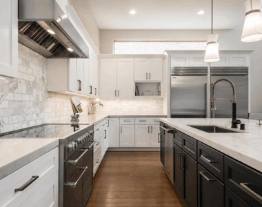 1238 Blewett Avenue - Photo Thumbnail 20