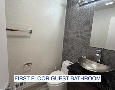 4802 Rio Vista Avenue - Photo Thumbnail 6