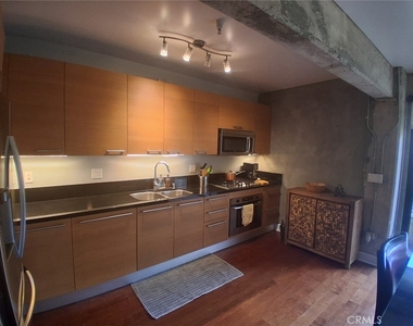416 S Spring Street - Photo Thumbnail 4