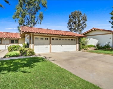 8036 Valle Vista Drive - Photo Thumbnail 6