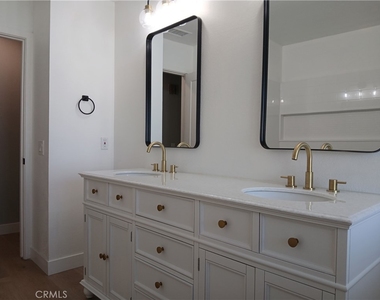 30230 Swan Point Drive - Photo Thumbnail 15