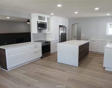 30230 Swan Point Drive - Photo Thumbnail 8