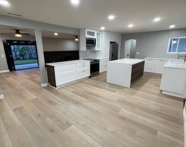 30230 Swan Point Drive - Photo Thumbnail 6